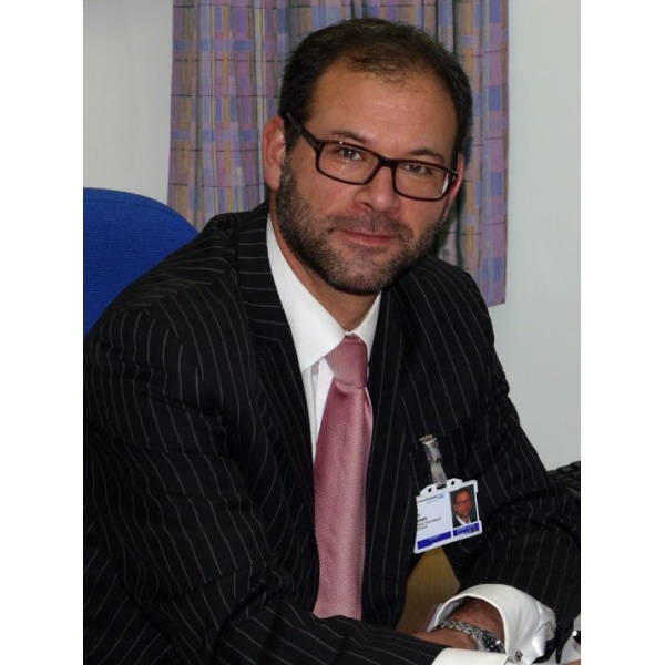 Clinictor - Comwell Breast Surgeon - Dr Iain Brown