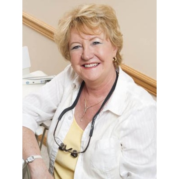 Clinictor - Southdale Square Dental Centre - Dr Ingrid Heim-Heyer