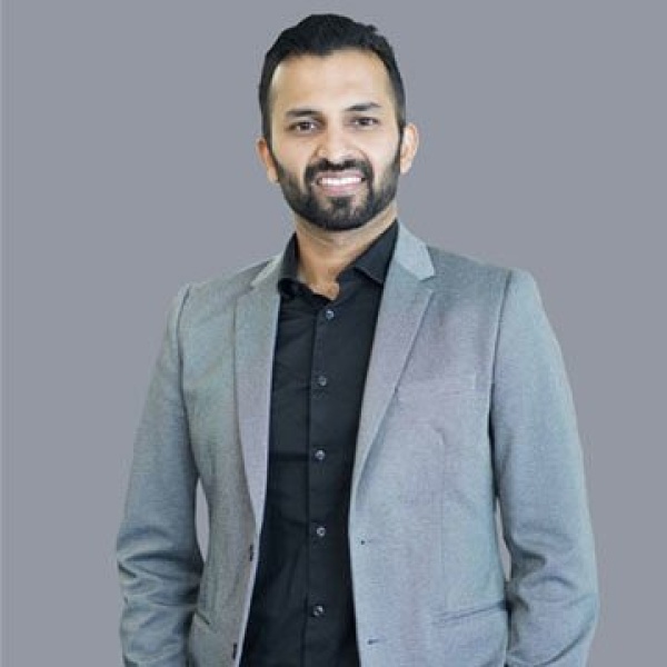 Clinictor - Royal East Dental - Dundas - Dr Inkesh Bajaj
