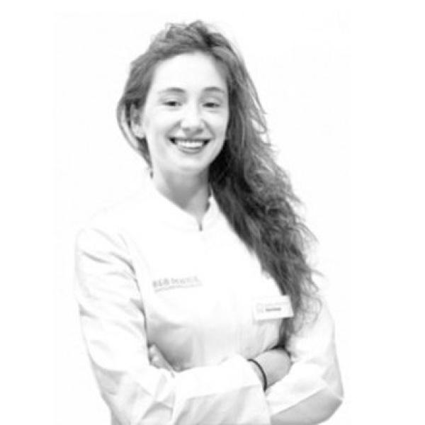 Clinictor - ByB Dental - Dentist in Malaga - Dr Isabel  Acevedo