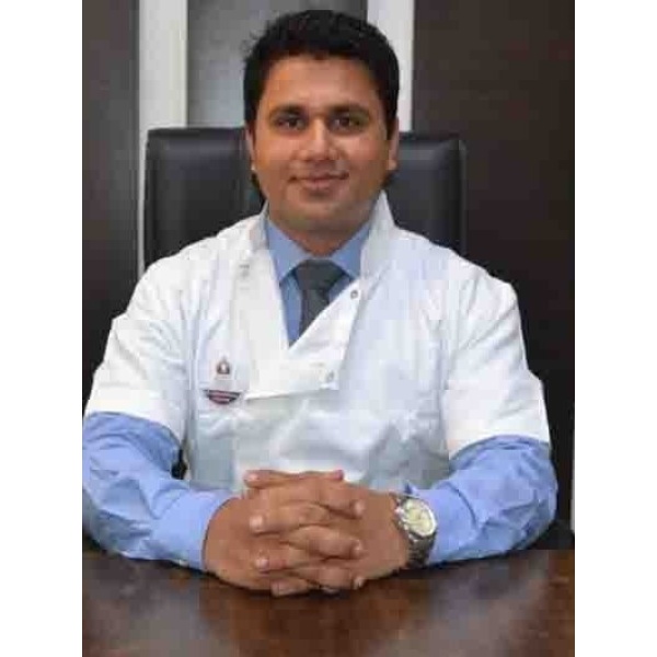 Clinictor - Dr.Dhruva's Dental and Cosmetic House - Dr Ishan  Dhruva