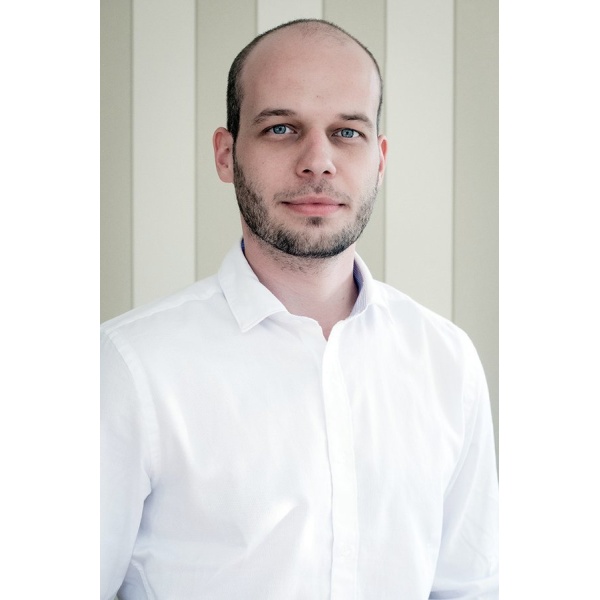 Clinictor - The Bogdan And Gyenes Oral And Dental Surgery - Dr Istvan Hornyak