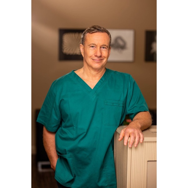 Clinictor - DH Dental Kft - Dr Iván Decker