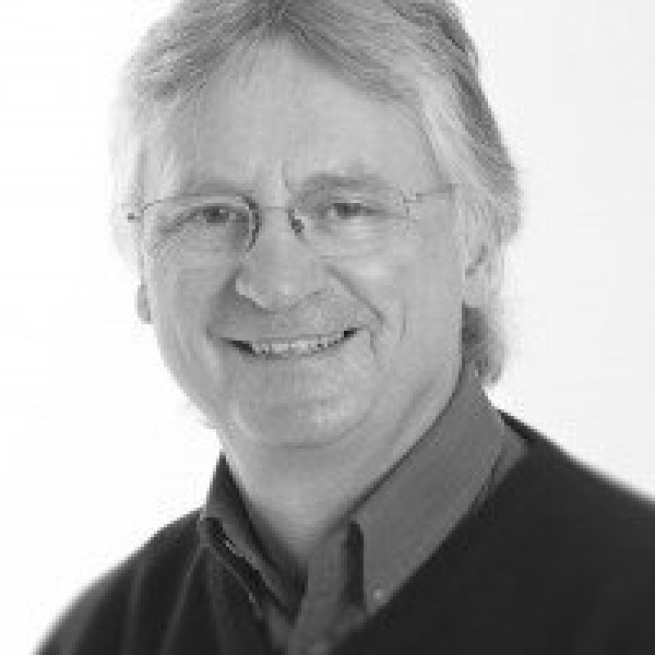 Clinictor - West End Dental Porthmadog - Dr Iwan Edwards