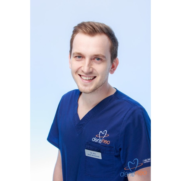 Clinictor - Dentineo - Dr Jacek Januszewski