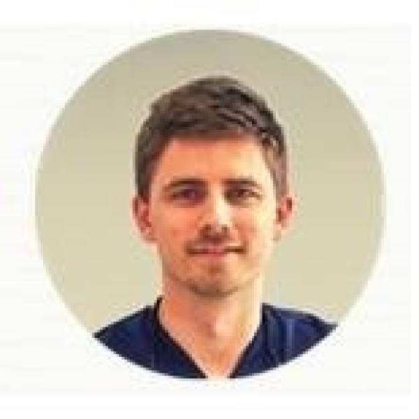 Clinictor - Krzemień Stomatologia - Dr Jakub Krzemien