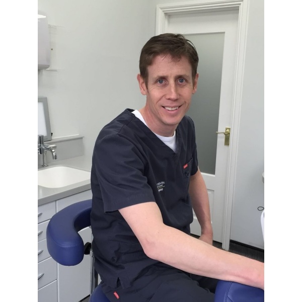 Clinictor - Hyslop Dental and Implant Clinic - Dr James Hyslop