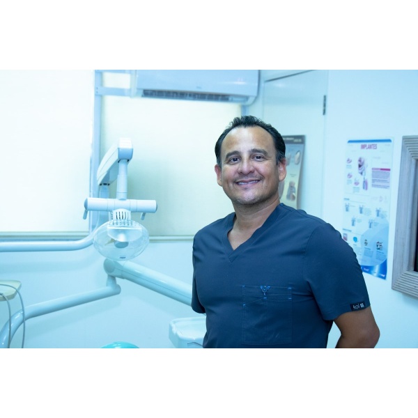 Clinictor - Dentistar - Dr Javier J. Loría Muñoz