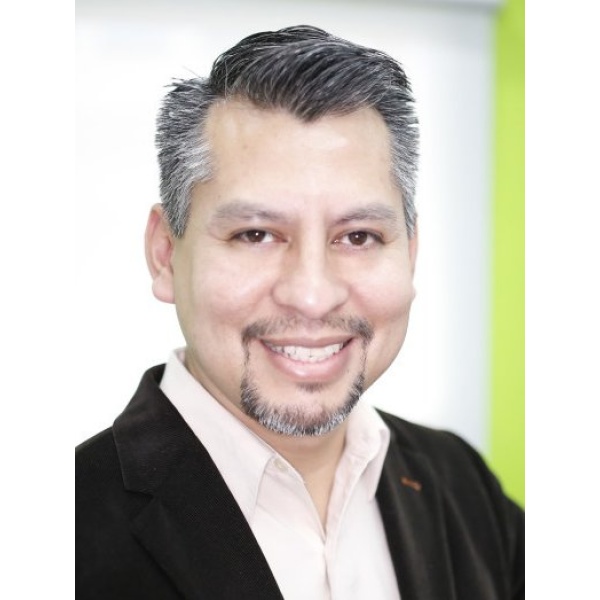 Clinictor - Smile Tijuana Dentist - Dr Jesús Manuel Peréz Hernández