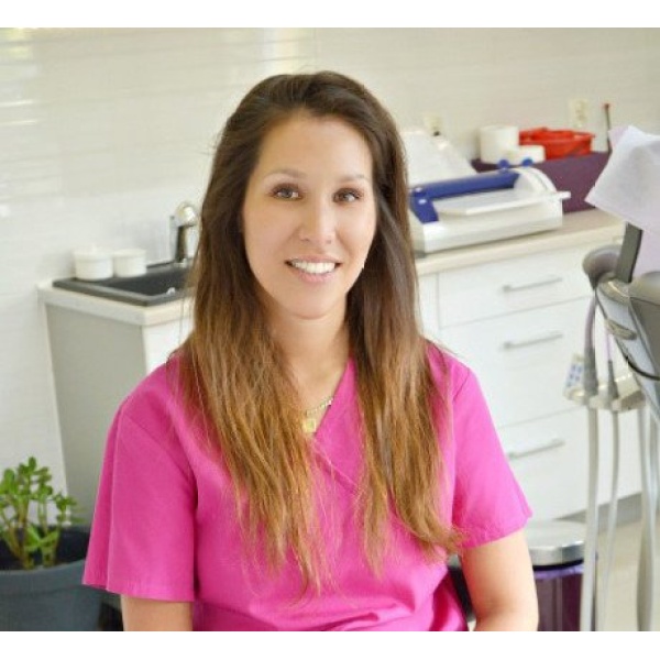 Clinictor - Elfra Dent - Dr Joanna Psatas