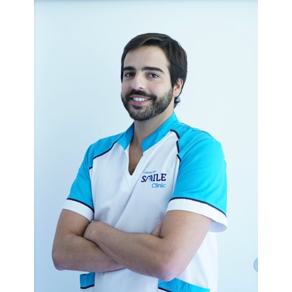 Clinictor - Gambelas Smile Clinic - Dr João Machado