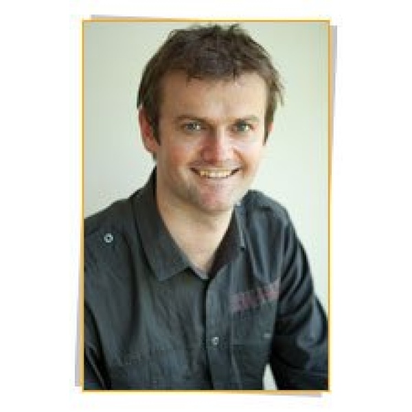 Clinictor - Sunshine Coast Smile Centre - Dr Jon Kerr