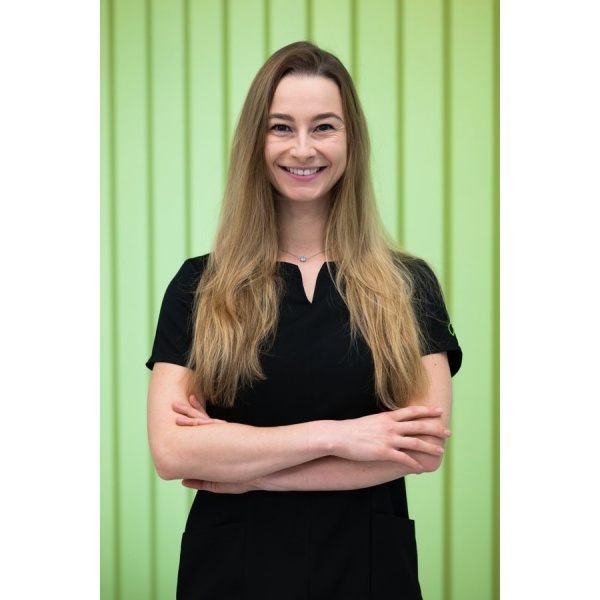 Clinictor - Evergreen Dental - Dr Kata Tóth