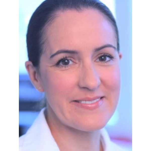 Clinictor - Kútvölgyi Premium Dental - Dr Korchmáros Réka