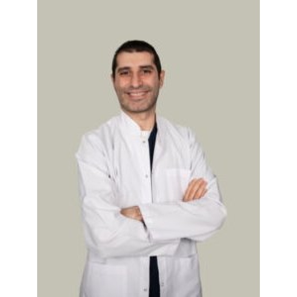 Clinictor - Esnan Dental Hospital - Dr Levent  Uslucan