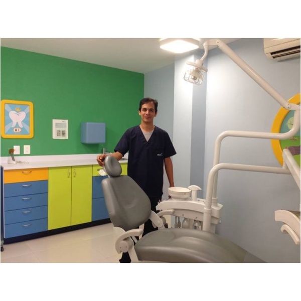Clinictor - Dentalia - Cancún - Dr Luis Fernando Velazquez García