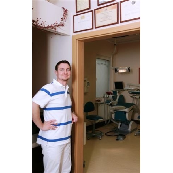 Clinictor - Dentista.pl Stomatologia - Dr Maciej Marcinowski