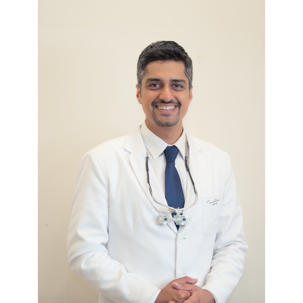 Clinictor - Kalra Dental Clinic - Defence Colony - Dr Manav Kalra