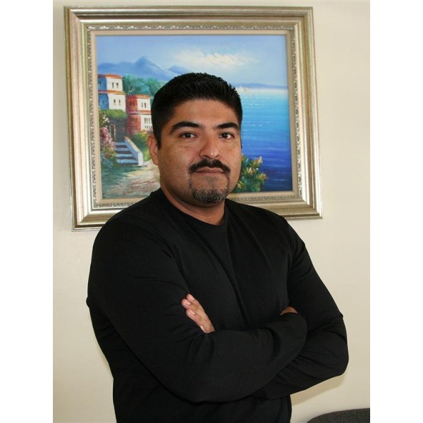 Clinictor - Naty's Dental Clinic (Implants, Sedation, Dental Restorations) - Dr. Manuel Bazán