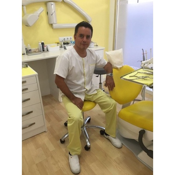 Clinictor - Clinica Dental Gardents - Dr Marcelo  Bustos Ortiz