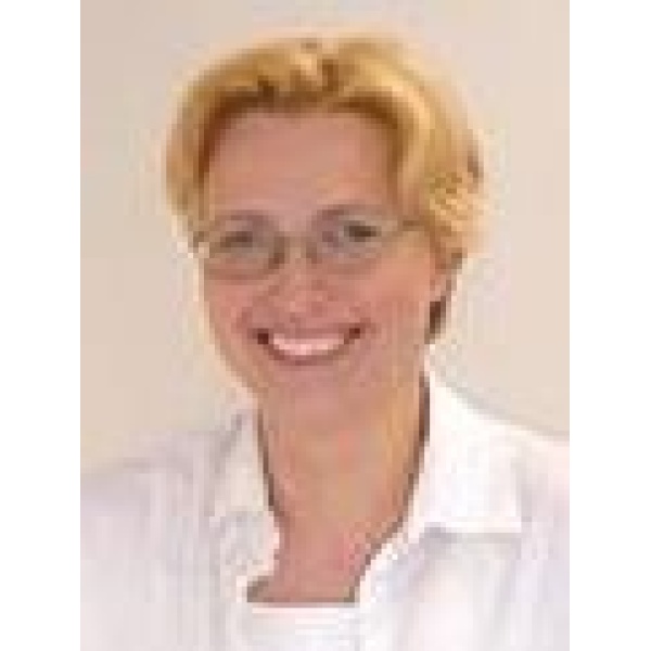 Clinictor - Fehér Dental - Dr Mariann Wolf