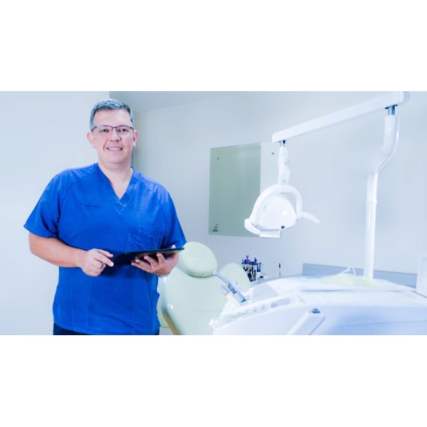 Clinictor - New Smile Dental Group - Dr Mario Bonilla