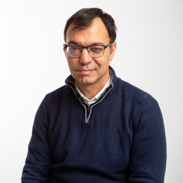 Clinictor - UK Dental Specialists - Dr Massimo Peru