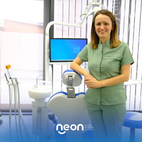 Clinictor - Neon Klinik - Dr Melehat Çelik