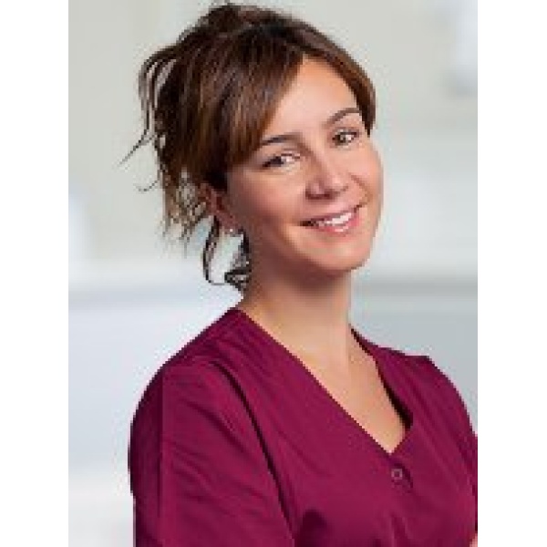 Clinictor - MarDenta - Marbella Dental Clinic - Dr Nagore Benito