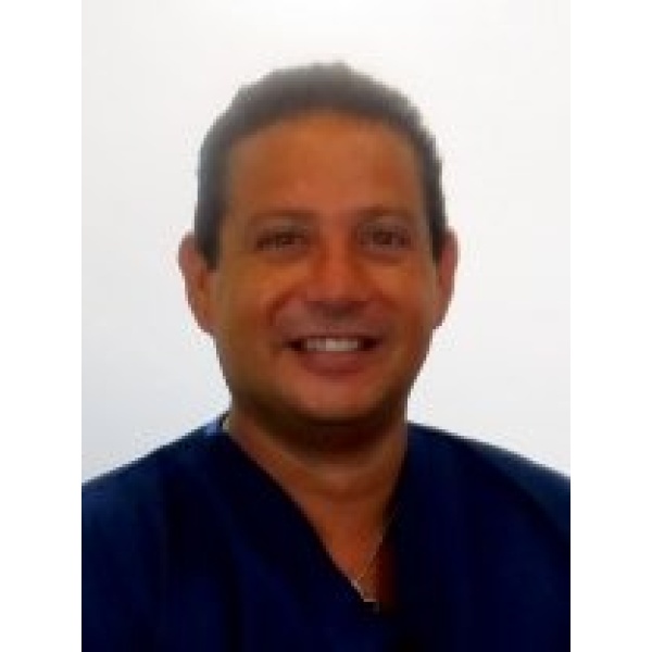 Clinictor - Dental Care Playacar - Dr Nelson Cisneros