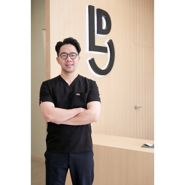 Clinictor - Light Dental Clinic - Dr Ng Wee Loon