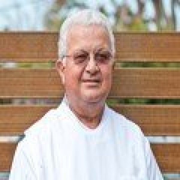 Clinictor - Comfort Care Dental - Dr Nick Petropulos