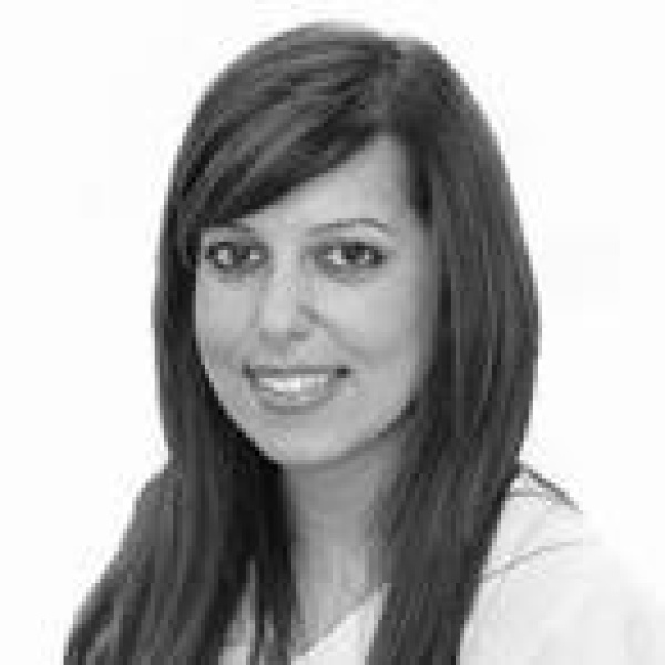 Clinictor - Peach Dental Care - Dr Nishi Dhuna