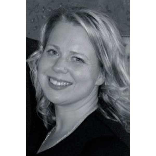Clinictor - Prestige Dental Clinic - Dr Nollaig O'Callaghan