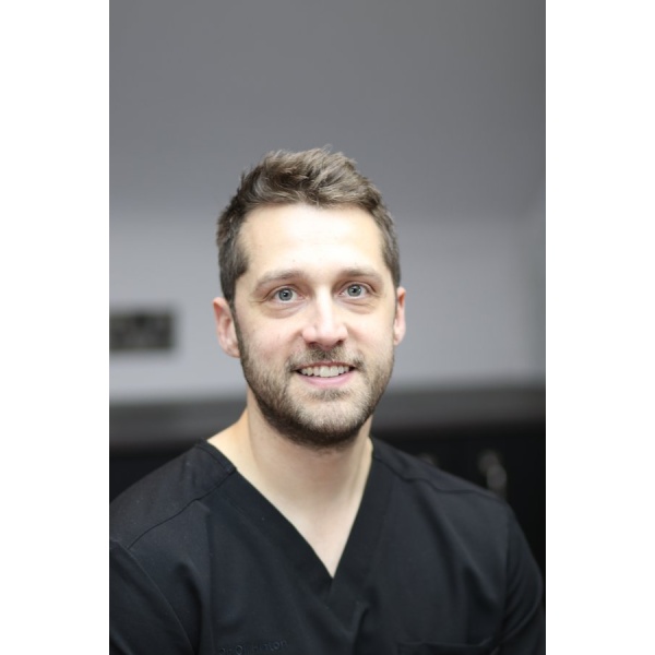 Clinictor - Cheadle Hulme Dental & Cosmetics - Dr Oliver Hinton