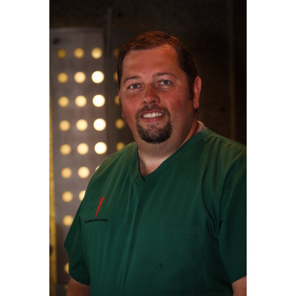 Clinictor - K3 Cosmetic Dental Studio - Dr Ollie Beukes