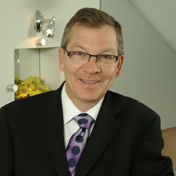 Clinictor - Dr. Otto Weiglein - Dr Otto Weiglein BSc, MD, FRCSC