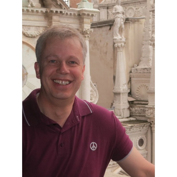Clinictor - Skinqure Welton - Dr Paul Charlson