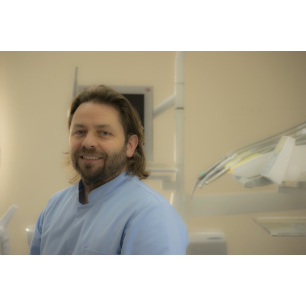 Clinictor - Denta Rama - Dr Paweł Ossowski