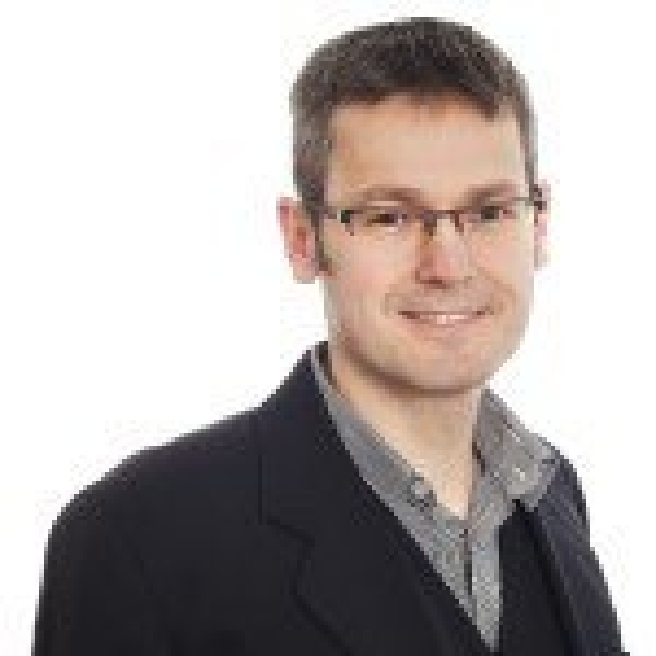 Clinictor - No 9 Dental Practice - Dr Peter Buchan