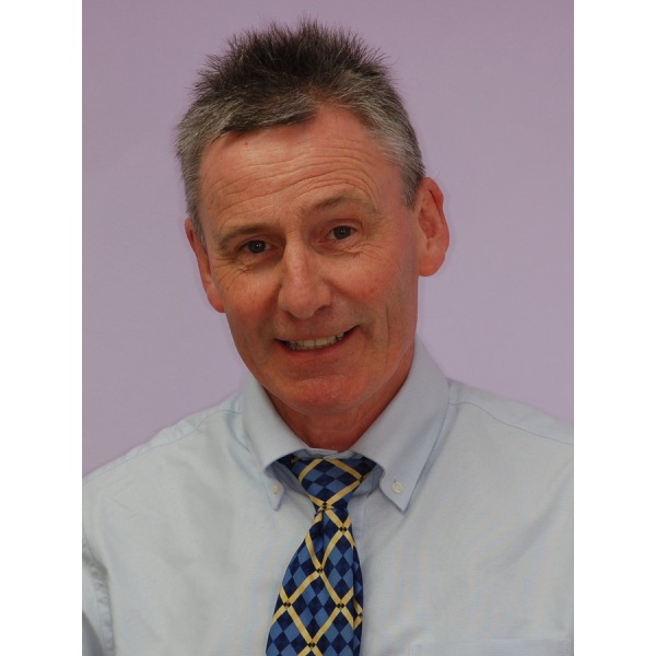 Clinictor - 32 Whites Dental Care - Dr Peter Mantel