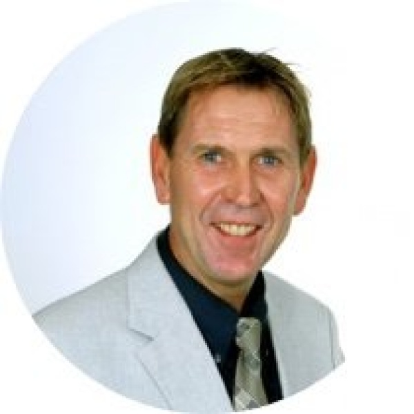 Clinictor - Cao Thang International Eye Hospital - Dr Pierre Gilles Marie Coulon