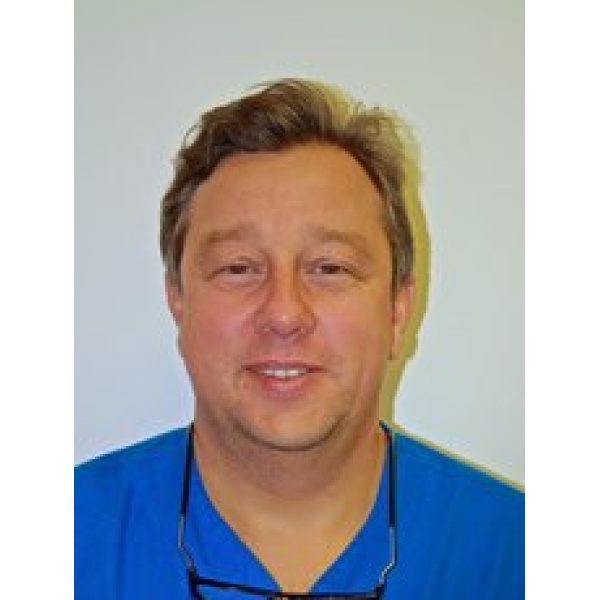 Clinictor - Inshes Dental Centre - Dr Piotr Marsik