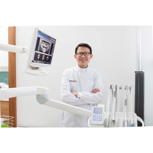 Clinictor - Khunchanok Dental Clinic - Dr Pisal Sampatanukul