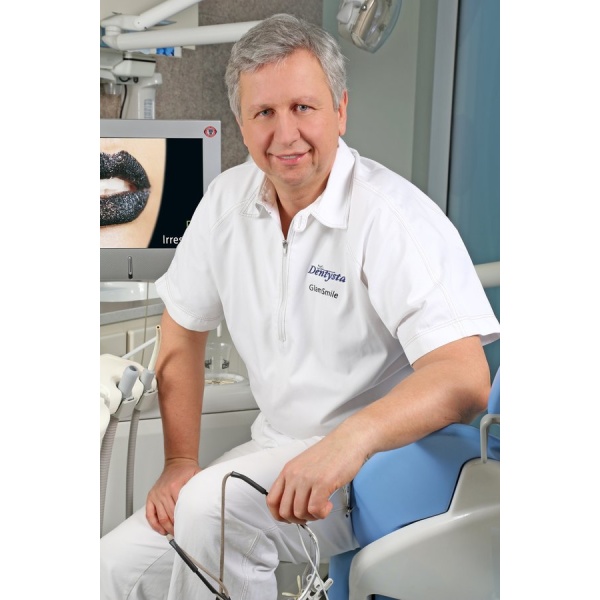 Clinictor - GlamSmile - Dr Przemyslaw Marcinowski