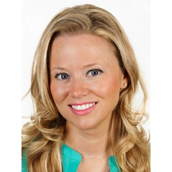 Clinictor - Aura Clinique Dentaire Élite - Dr Raegan Arnason
