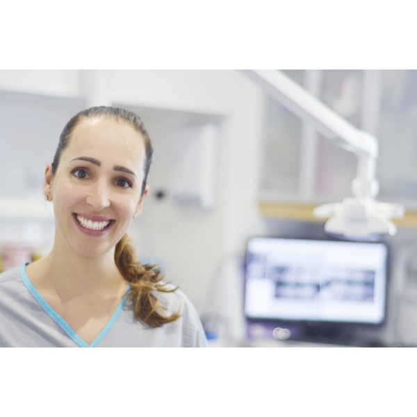 Clinictor - Scar Borough Dental Clinic - Dr Raphaela Varajao