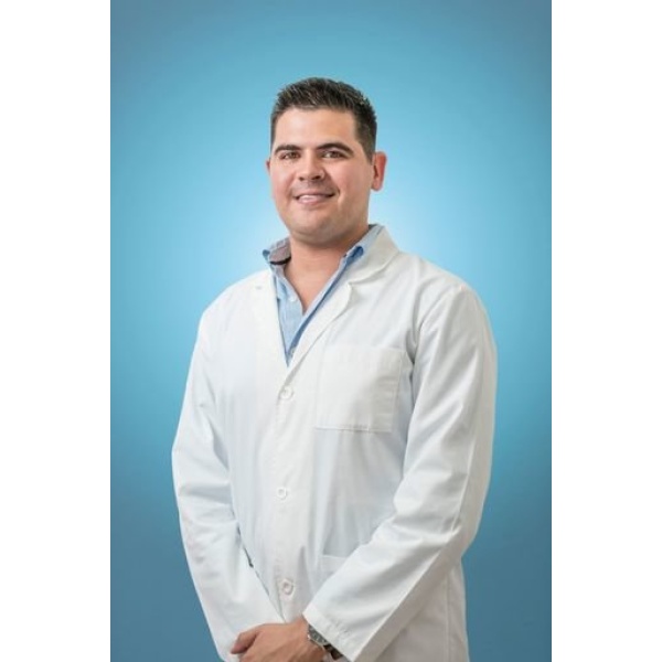 Clinictor - A&R Dental Care - Dr Raymundo Landavazo
