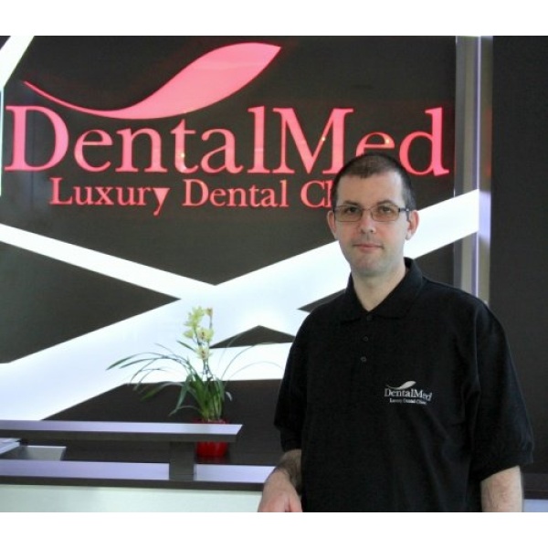 Clinictor - DentalMed Luxury Dental Clinic - Dr Razvan Horeanga