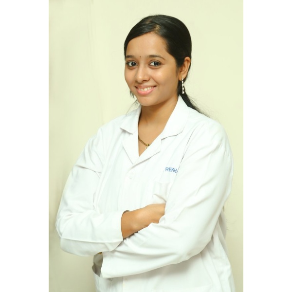 Clinictor - SmilineDental Hospitals - Dr Rekha Y